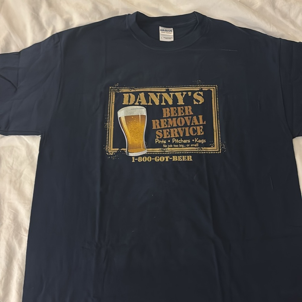 🍻Danny's Beer Removal Serivce Tee Shirt - BRAND NEW - L 🍺